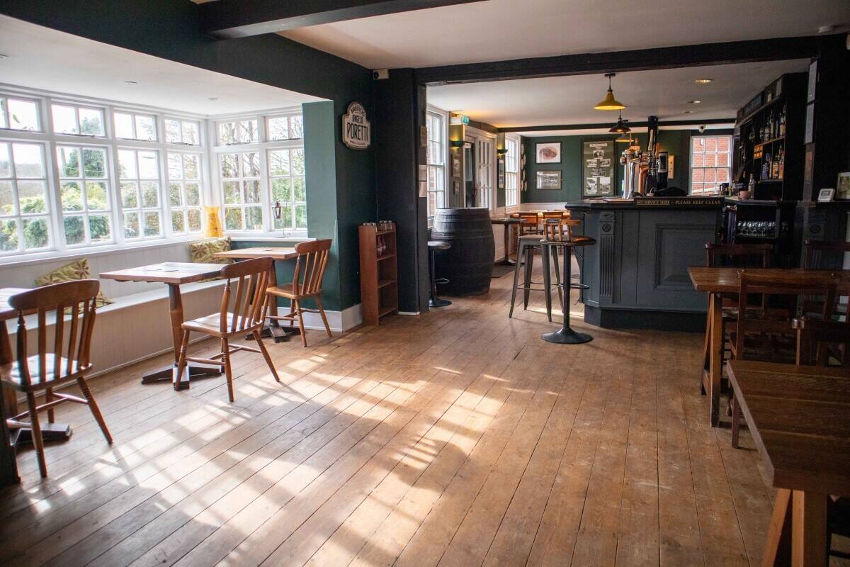 EAST SUSSEX - FREE-OF-TIE VILLAGE PUBLIC HOUSE TO LET