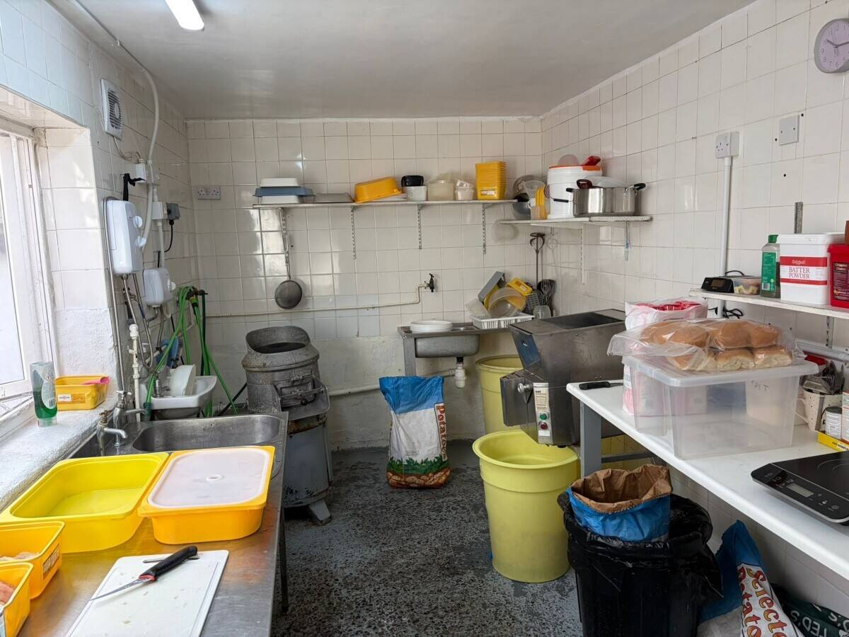 Iconic Award-Winning Traditional Fish & Chip Shop Photo 4