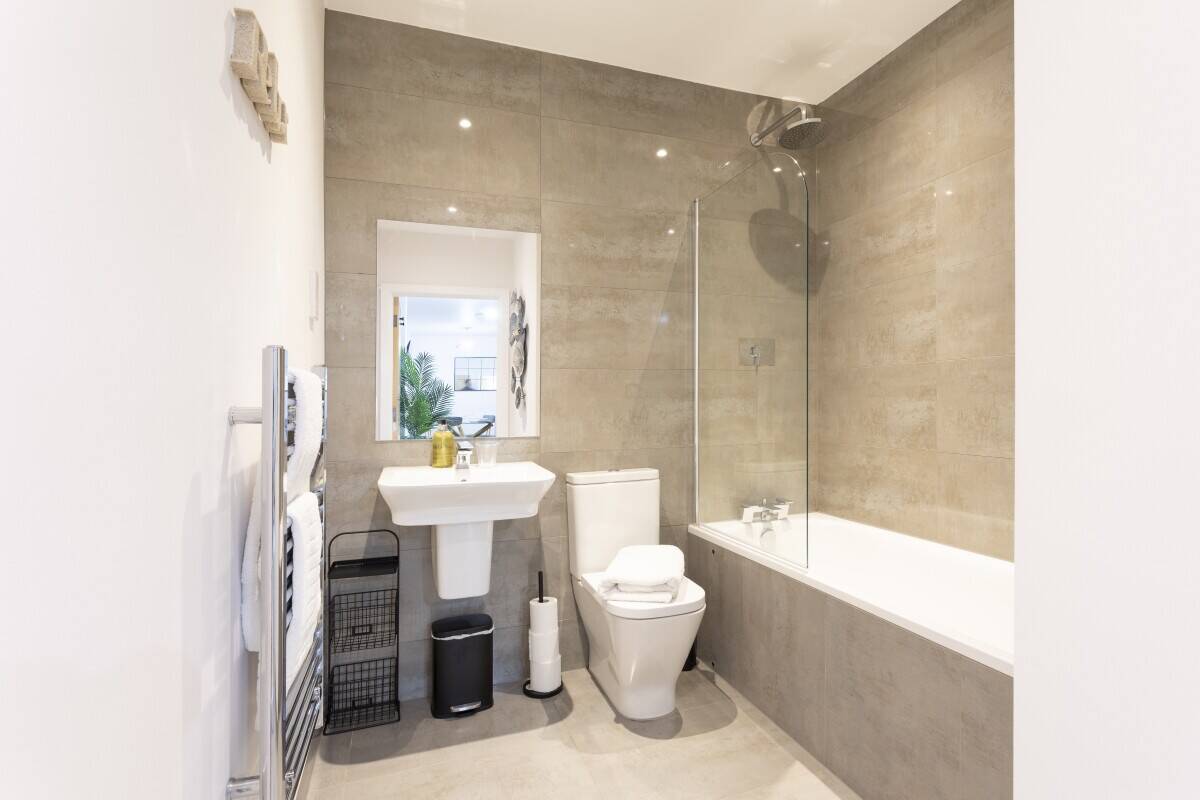 Serviced Accommodation Units near Gatwick Airport - Established Client Base