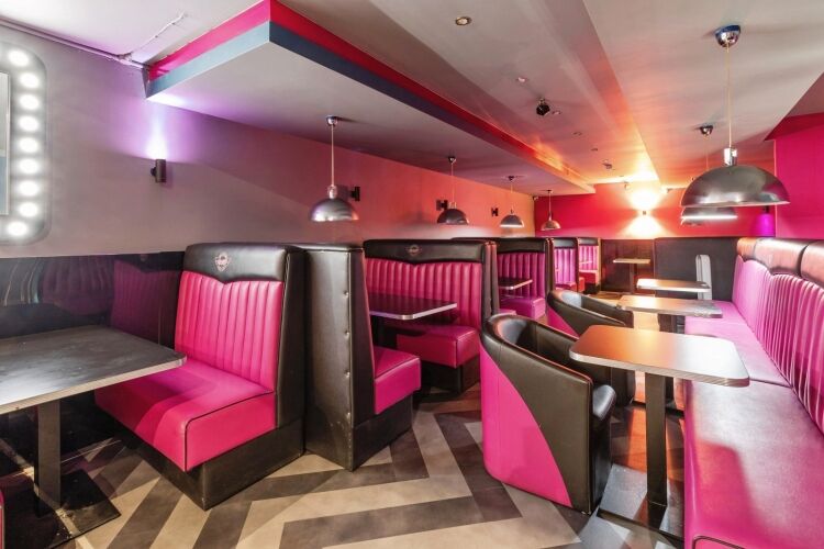 Established Dessert & Gelato Business - London