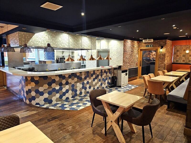 Fully Fitted Seafront Restaurant & Bar Opportunity within the popular town of Helensburgh