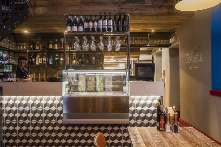 A Turnkey Hospitality Business with Established Reputation - To Let Photo 4
