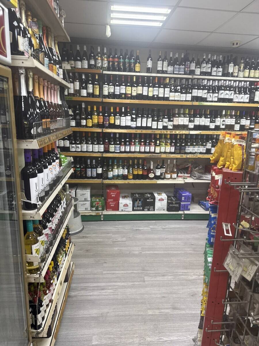 Busy East Finchley Off-Licence & Convenience Store &ndash; Long Lease