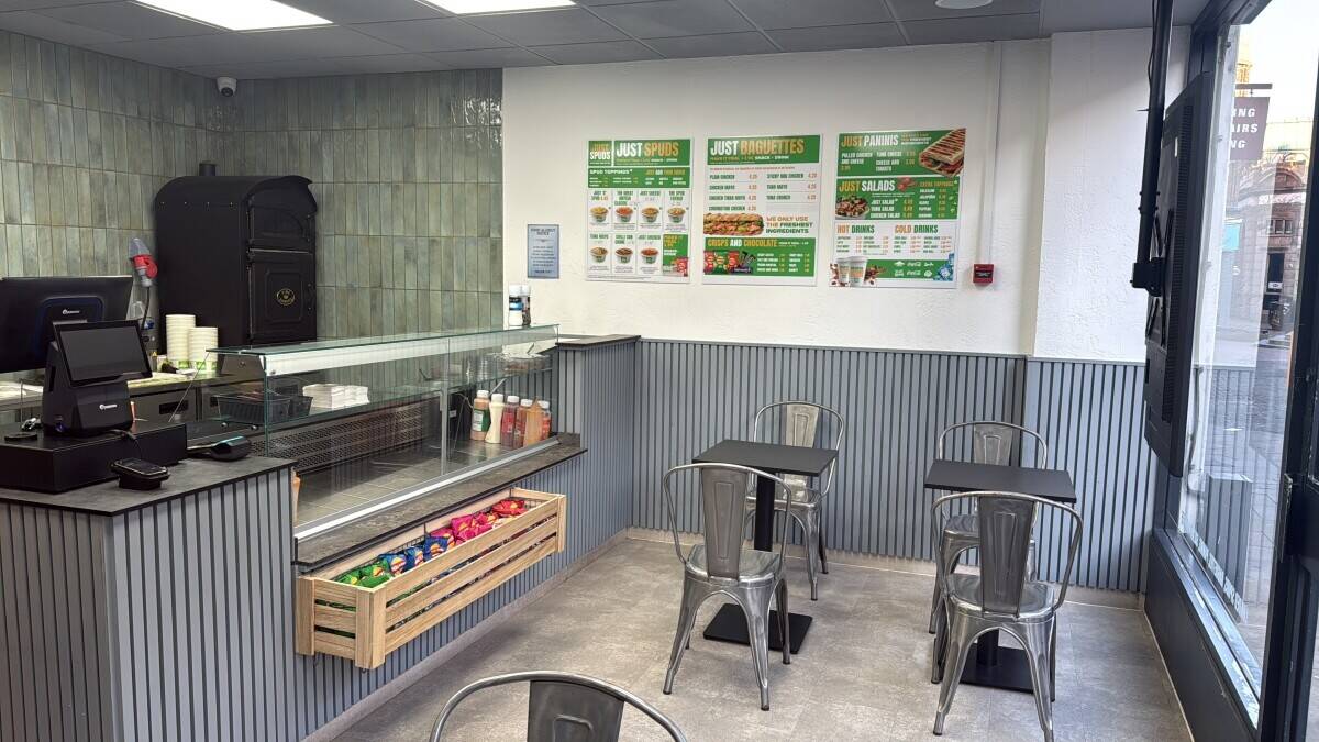 BUSINESS FOR SALE IN AYLESBURY TOWN CENTRE Photo 4
