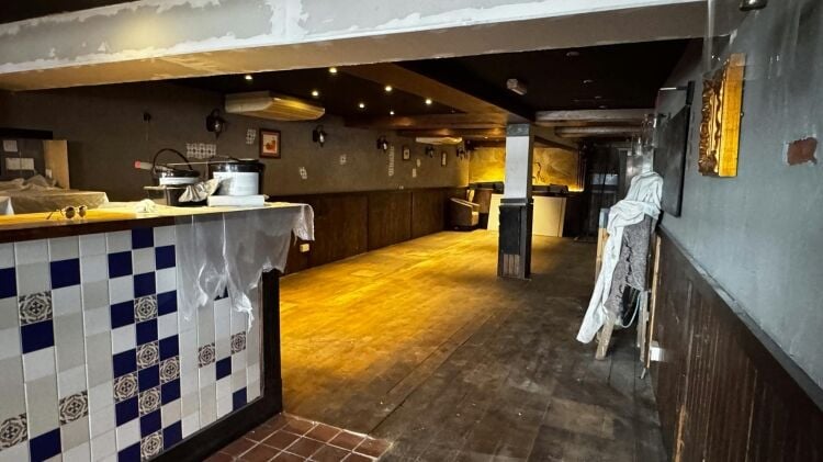 Licensed Restaurant in Hamilton to Let May Sell