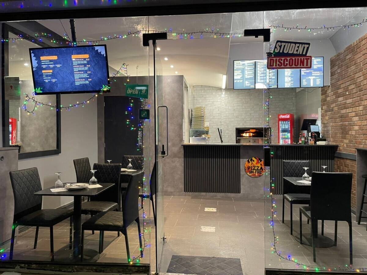 Pizza restaurant and take away