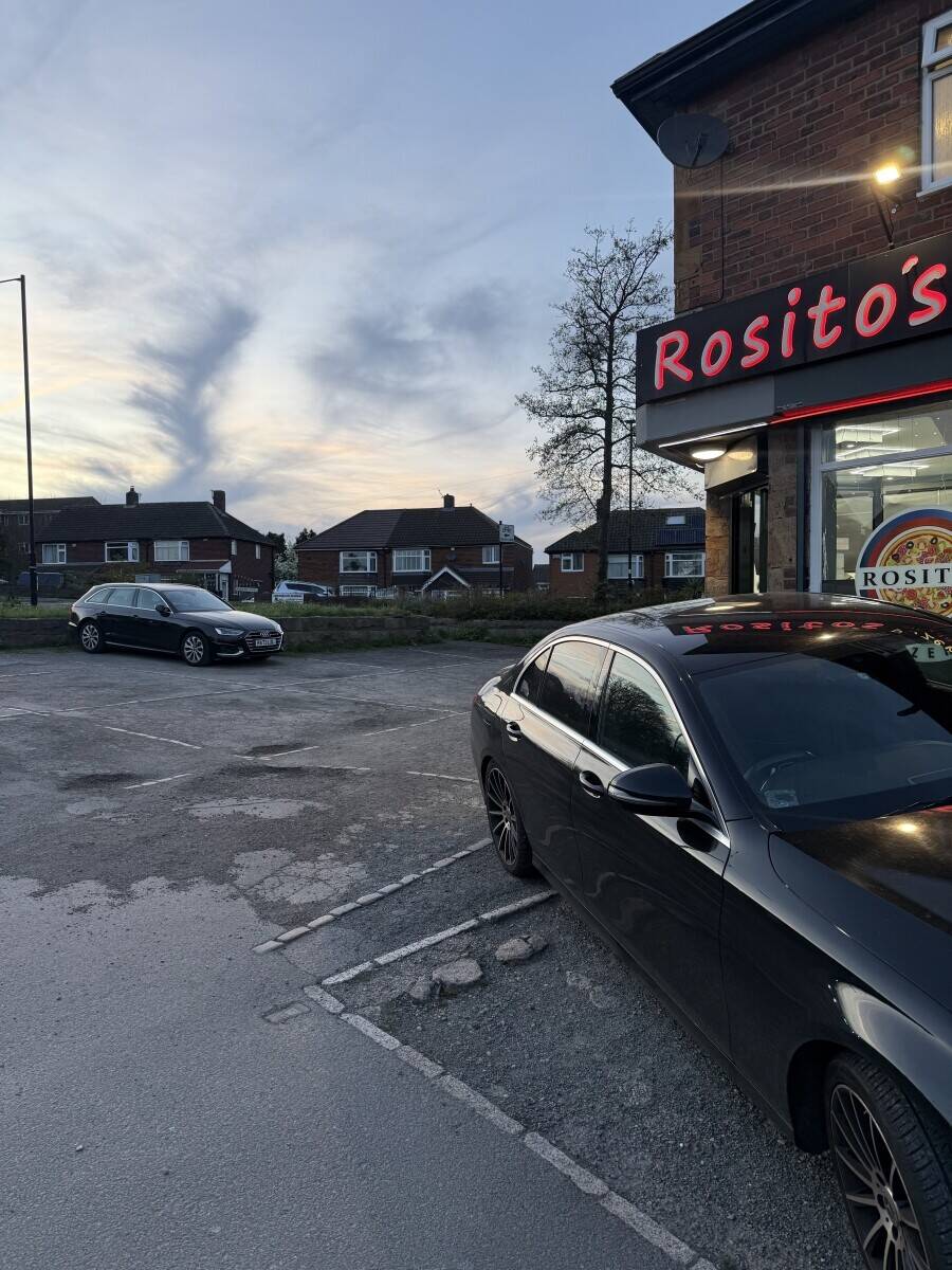Italian takeaway for sell with high potential