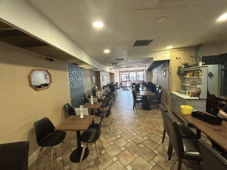Urgent Sale – Fully Fitted Cafe Premises in Prime Town Centre Location Photo 4