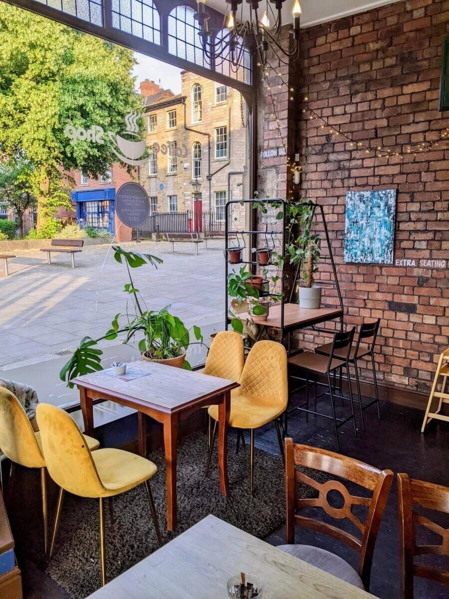 Coffee shop selling hot and cold food and drinks