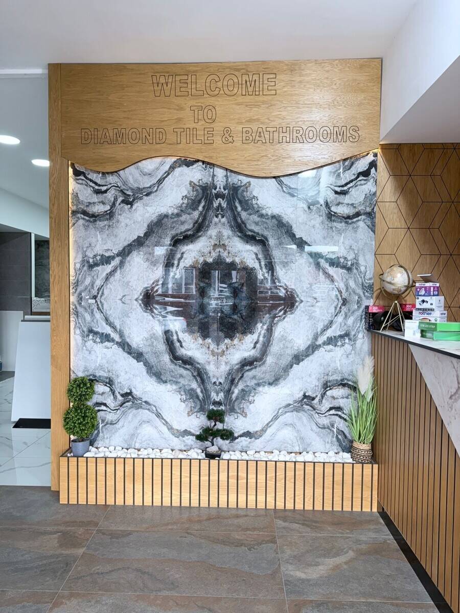 Diamond Tile and Bathrooms  Photo 4