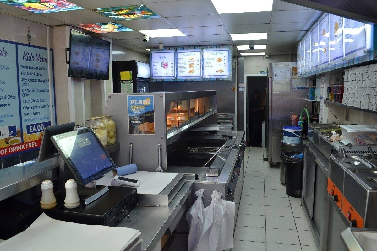 Thriving Fish & Chip Shop – £10,000 Weekly Sales with Accommodation – Prime High Street Location