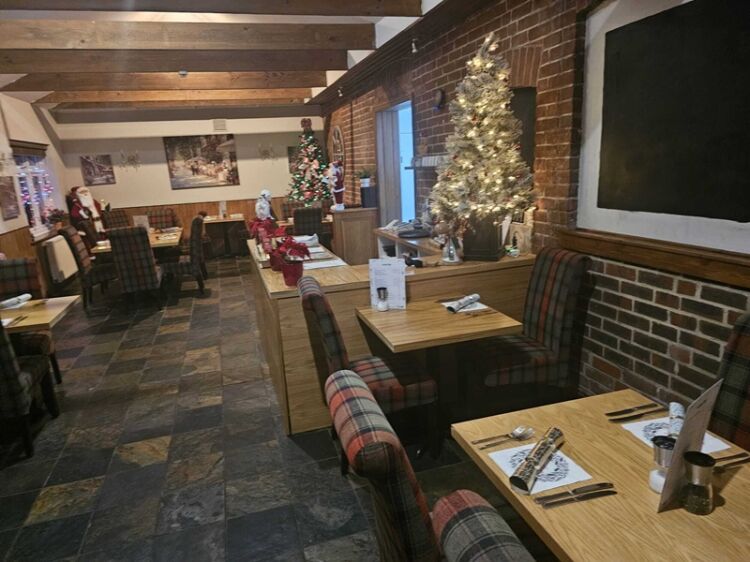 Escape to the Forest – Charming B&B with Bistro Opportunity
