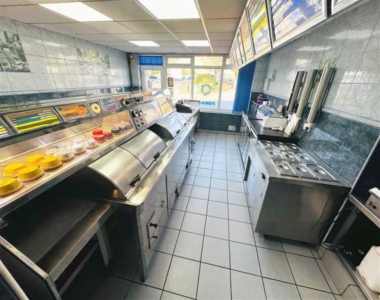 Long-established fish & chip shop, busy Markfield village