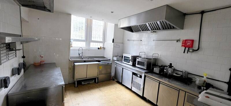 Hot Food Takeaway/QSR/Cafe/Bistro/Bar Opportunity within the vibrant Shawlands area in Glasgow