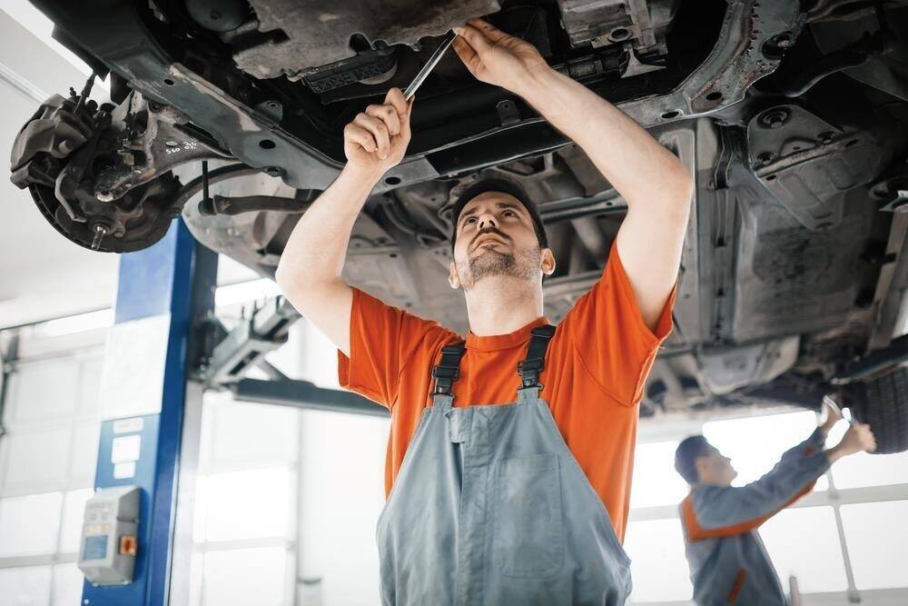 CAR REPAIR AND SERVICING CENTRE! - Edinburgh Photo 4