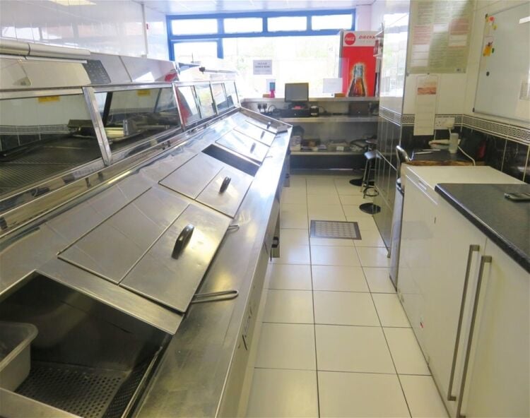 Evenings-only fish & chip shop, Hampton riverside Photo 4