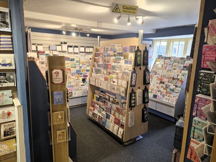 MAINS POST OFFICE, STATIONERY, GREETING CARDS & GIFTS Photo 4
