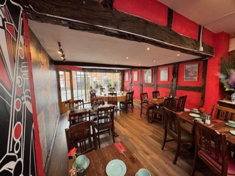 Leasehold Vintage Tea Rooms & Cocktail Bar Located In Stratford Upon Avon Photo 4