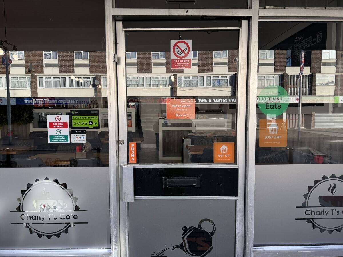 Busy Cafe for sale Tipton Photo 4