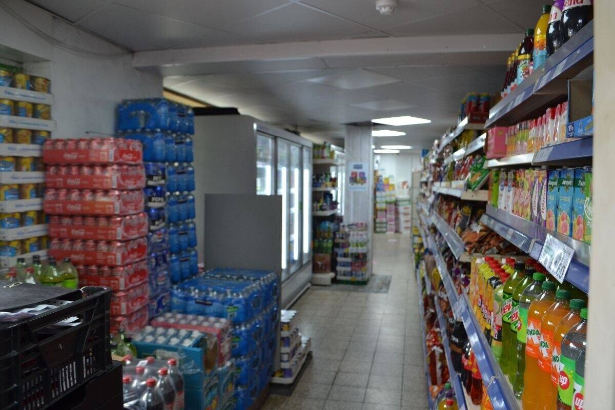 High Turnover Supermarket – £16K–£18K Weekly Sales – Rare Business Opportunity Photo 4