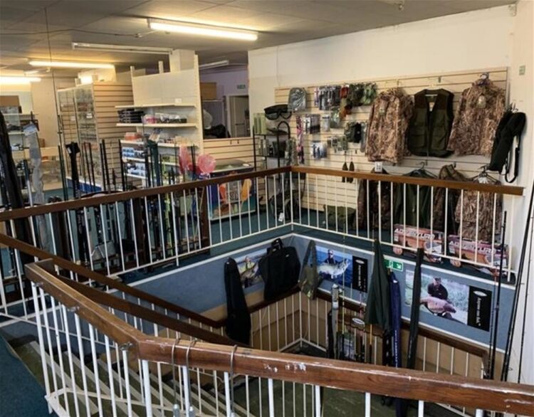 Investment Opportunity  Freehold Superstore in Bargoed High Street, Caerphilly Photo 4