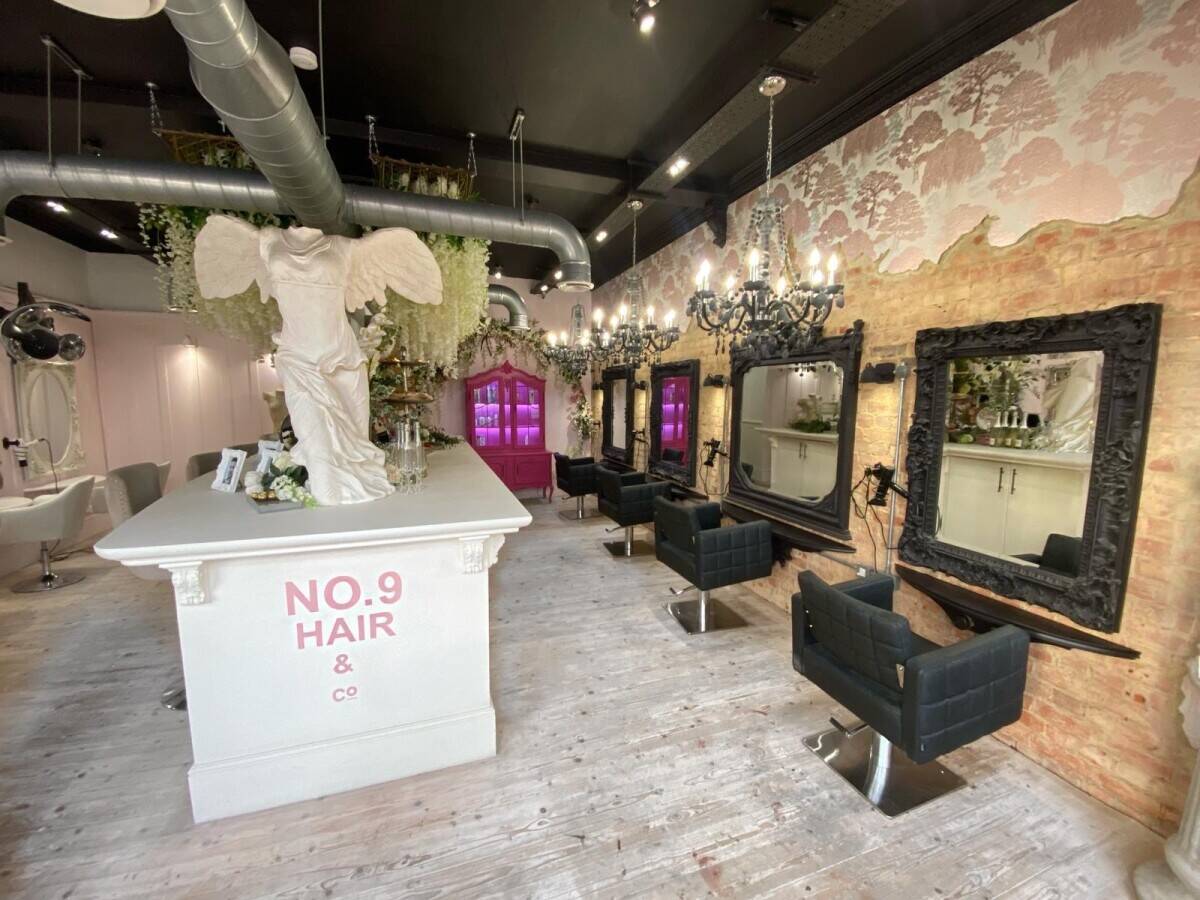 Hairdressing shop for Sale in Ashford with Accommodation