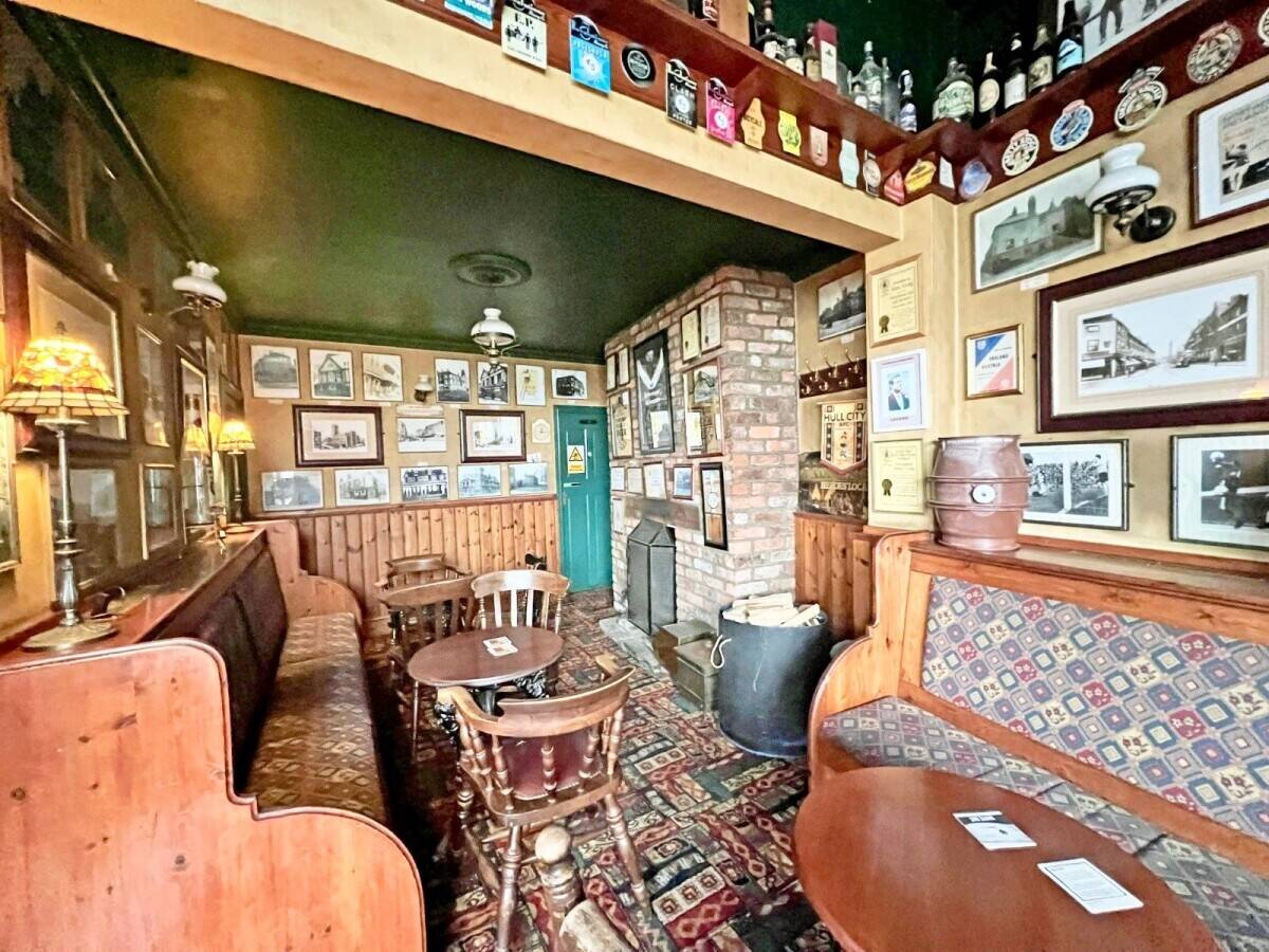 EAST YORKSHIRE - TRADITIONAL 4 BEDROOM PUBLIC HOUSE