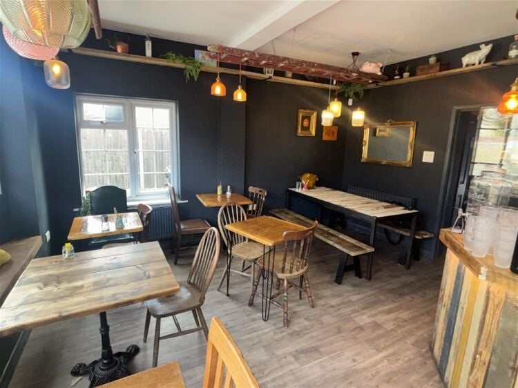 Cafe & Sandwich Bars For Sale in Huntingdon