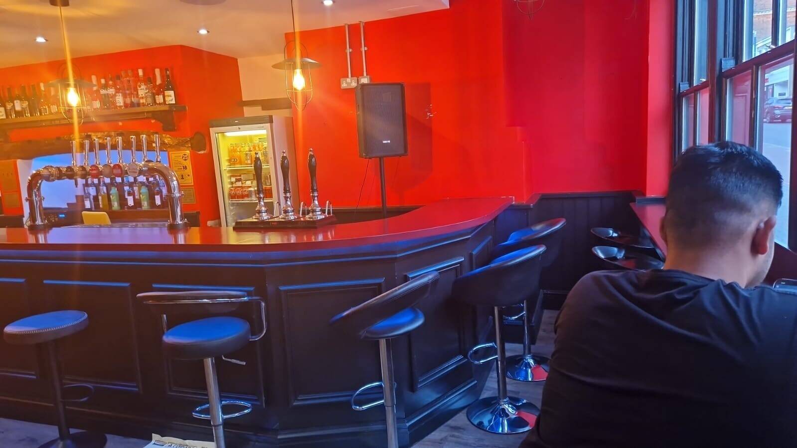 TURNKEY RESTAURANT & BAR OPPORTUNITY Step into a fully operational restaurant & bar space