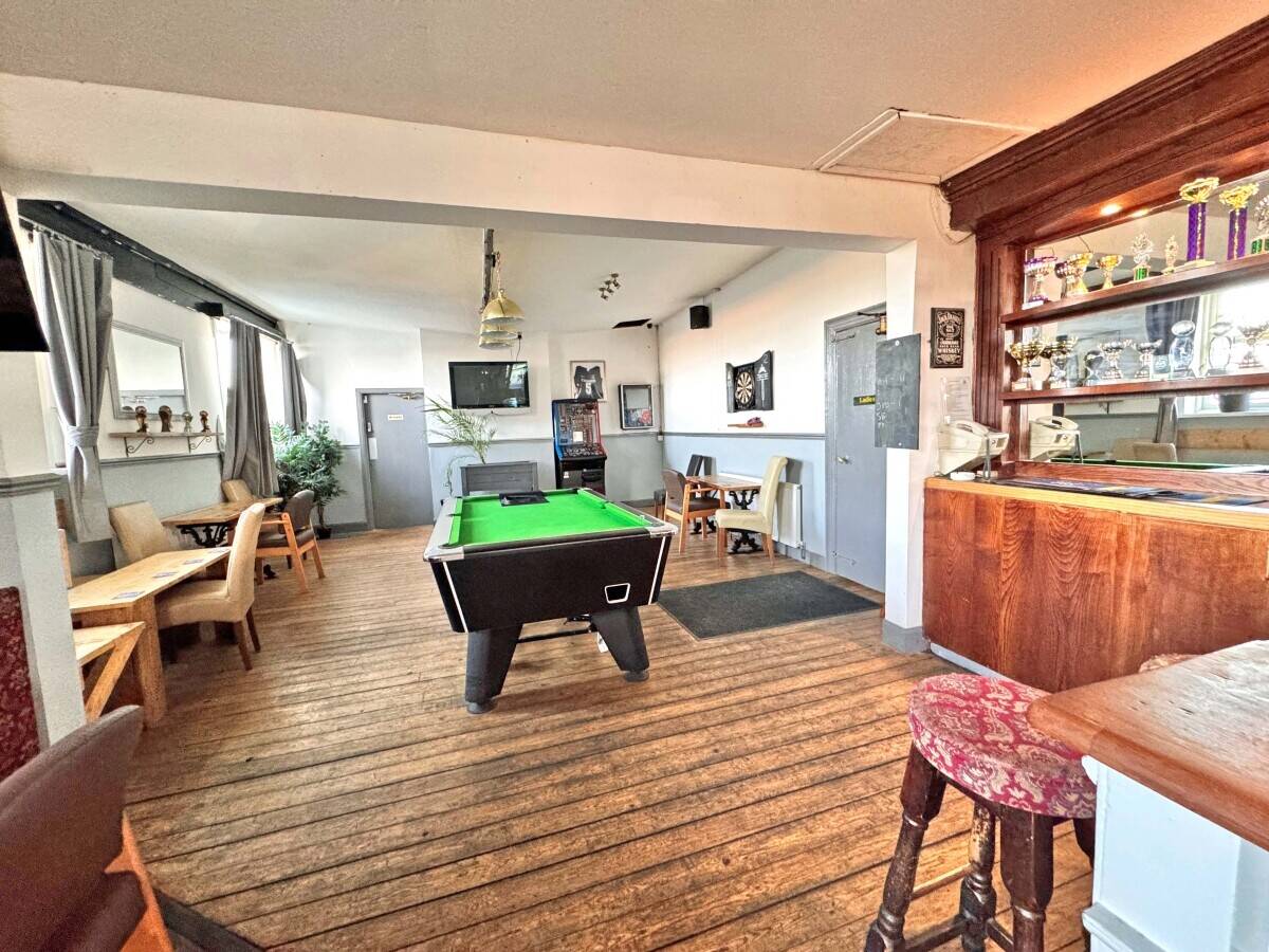 SUNDERLAND - LARGE DETACHED PUB WITH LOTS OF POTENTIAL