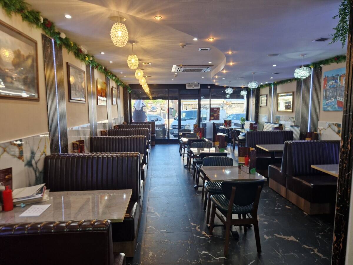 Cafe Coffee Shop for sale in Potters Bar Hertfordshire. Photo 5