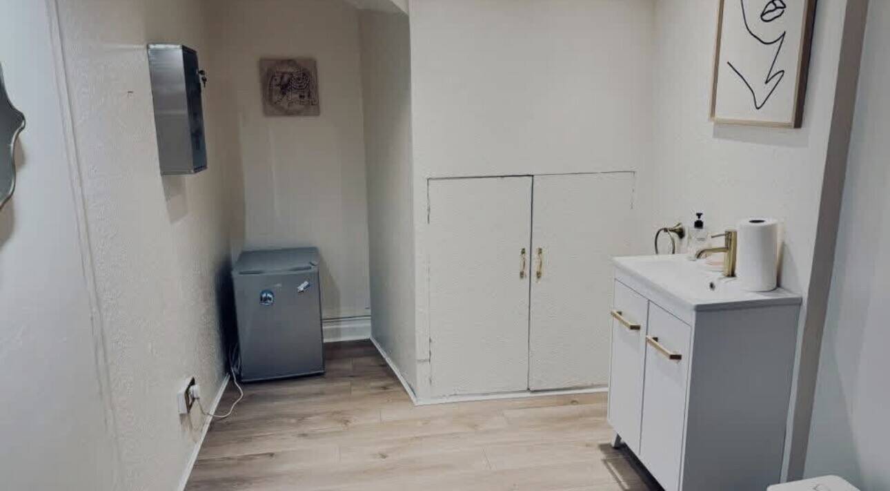 AESTHETICS CLINIC & ACADEMY FOR SALE (PRIME LOCATION) 🔥 @Hull,City Centre-HU1 Area