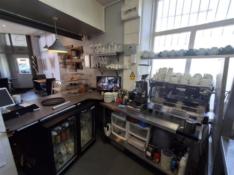 Cafe & Sandwich Bars For Sale in Brighouse Photo 4