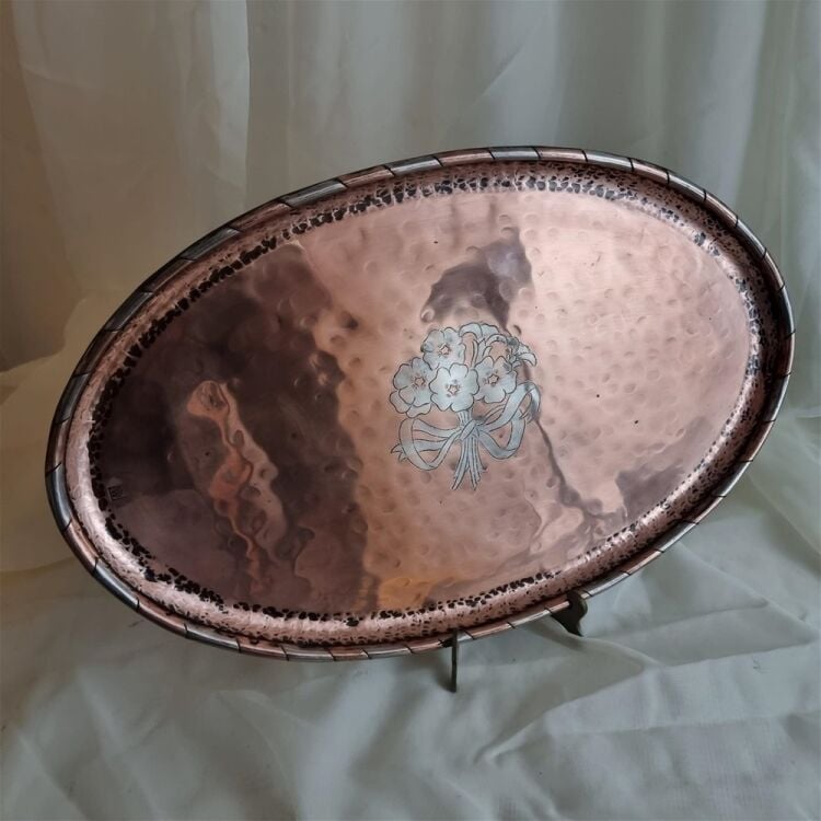 ANTIQUES EMPORIUM