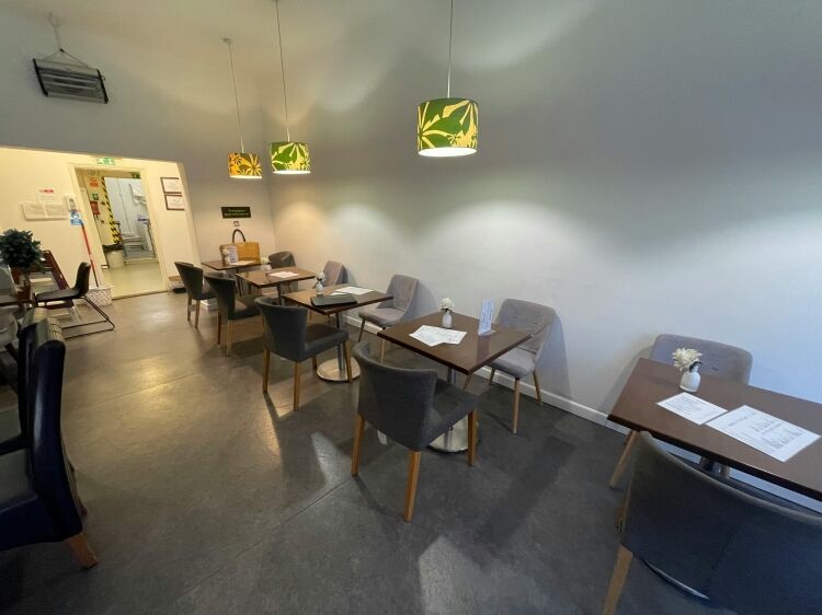 Busy Cafe - Prominent High Street Location - Leasehold