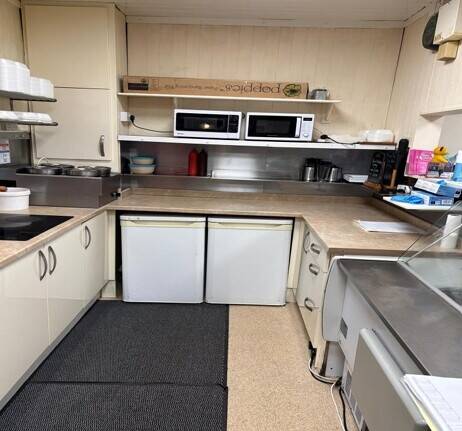 Hugely popular catering business offering impressive corporate & private catering services. Photo 4