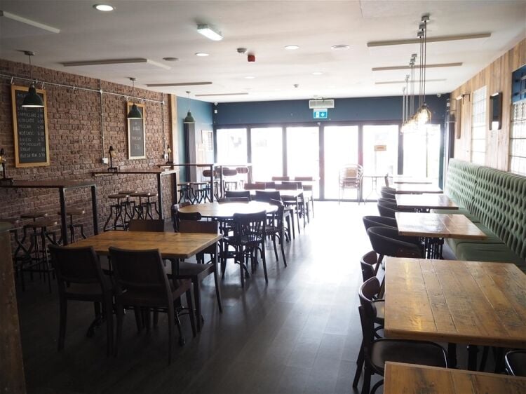 Licenced Trade, Pubs & Clubs For Sale in Doncaster Photo 4