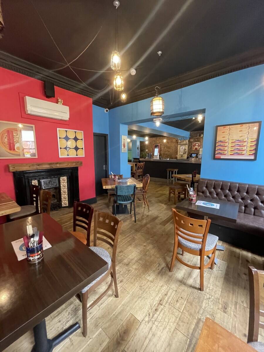Fully Fitted Restaurant In Rochdale, Greater Manchester Photo 4