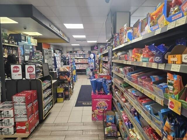 NIsa in Birmingham with lots of parking on a busy main road with potential to increase hours & sales