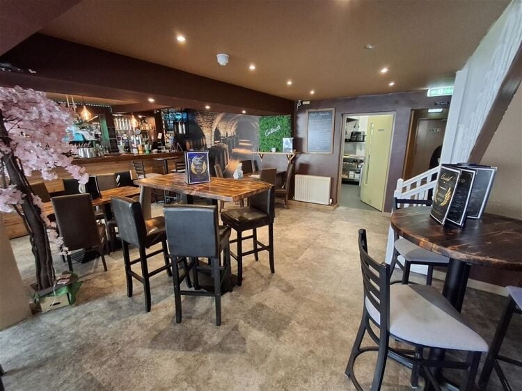 Licenced Trade, Pubs & Clubs For Sale in Cottingham Photo 4