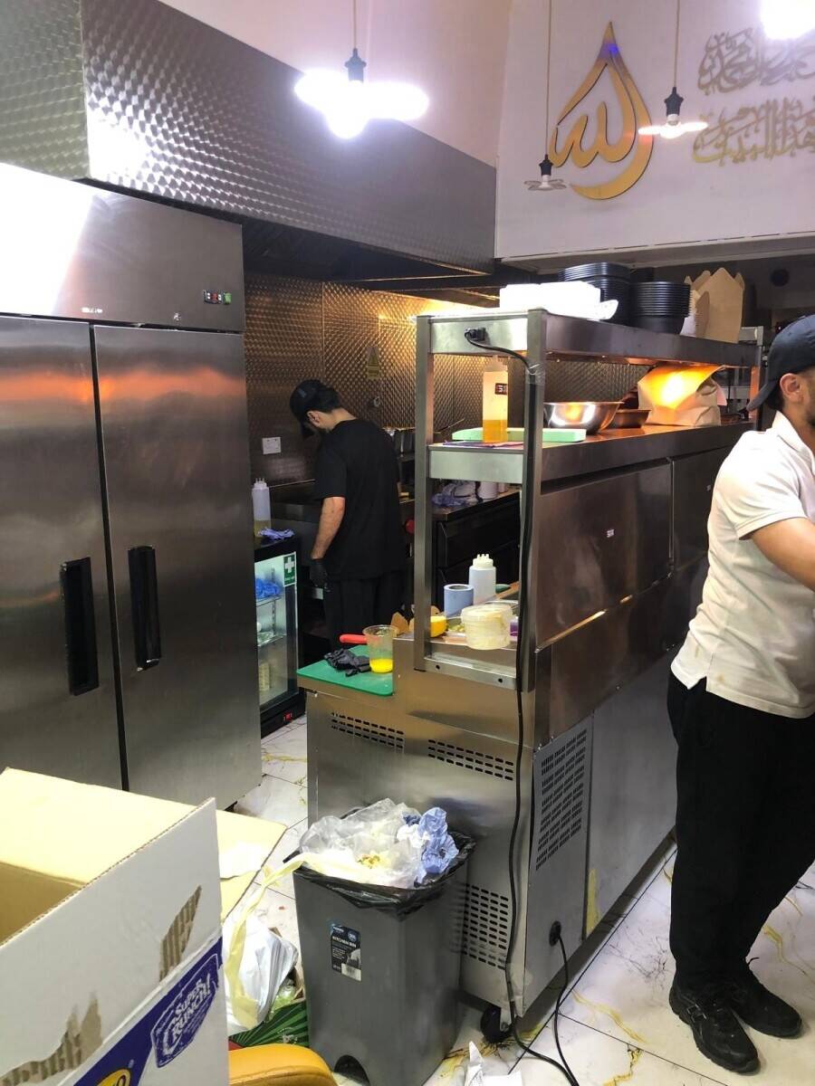 🔥 HIGH TURNOVER BURGER / FAST FOOD BUSINESS FOR SALE 🔥 💥 £50,000 MONTHLY SALES FROM DAY ONE 💥 Photo 4