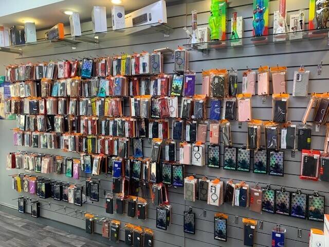 Vape, Mobile and Mobile accessory shop on busy main road with alcohol licence. Huge Potential