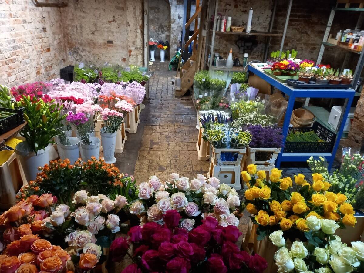 Long Established High Street Florist and Fruiterer  Swaffham Norfolk