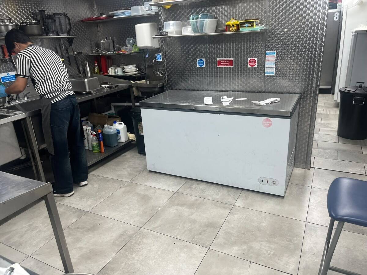 Pizza Kebab Burger Takeaway Restaurant Cardiff