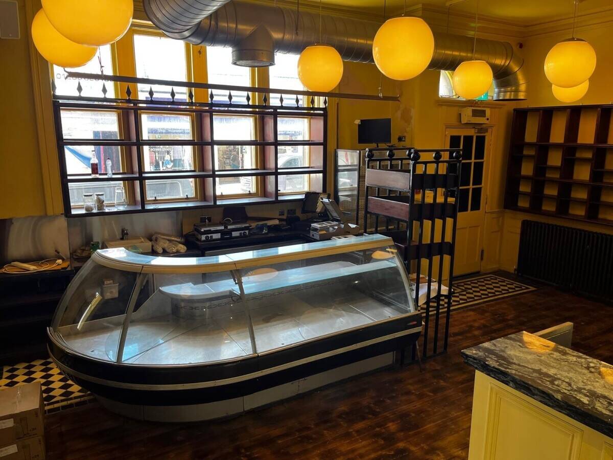 Excellent Opportunity In Town Centre Location