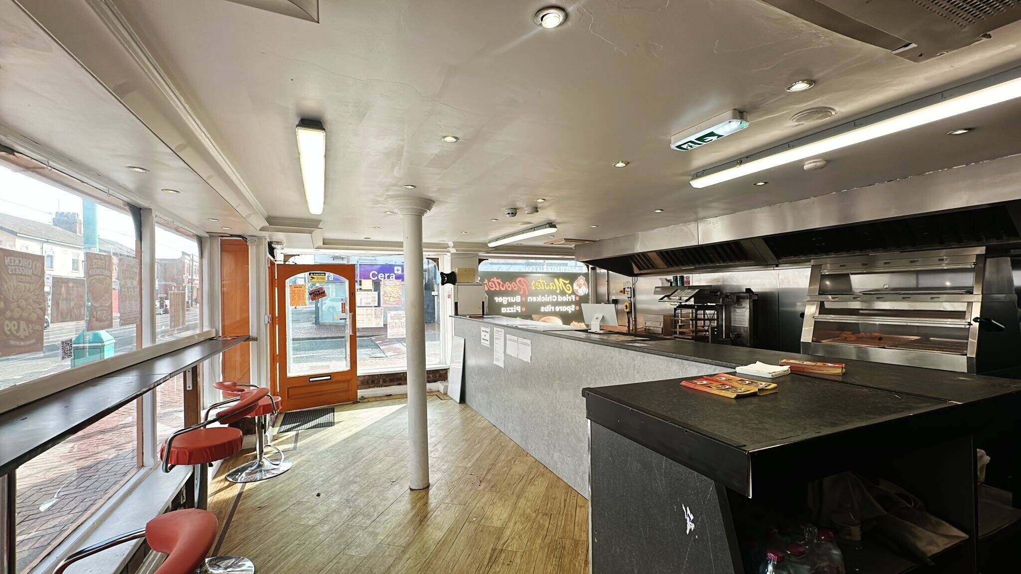 Fried chicken takeaway for sale in Fleetwood Blackpool