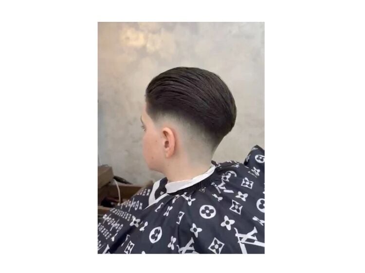Fresh Cut Opportunity – Thriving Village Barbershop with Accommodation Photo 4
