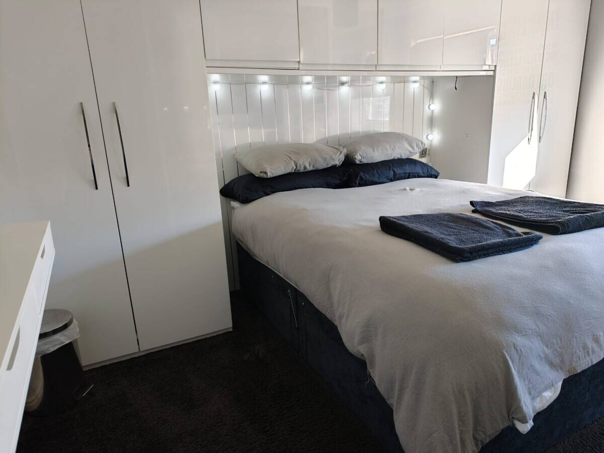 Outstanding Turnkey Holiday Let Investment – Glasgow East End Ref 2014 Photo 4