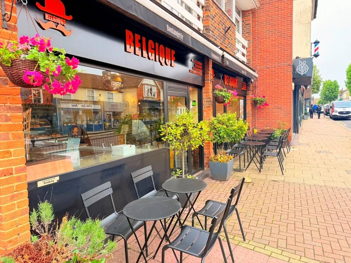 Premium café on Epping High Street that comes with 2 three bedroom flats with  'sitting tenants'