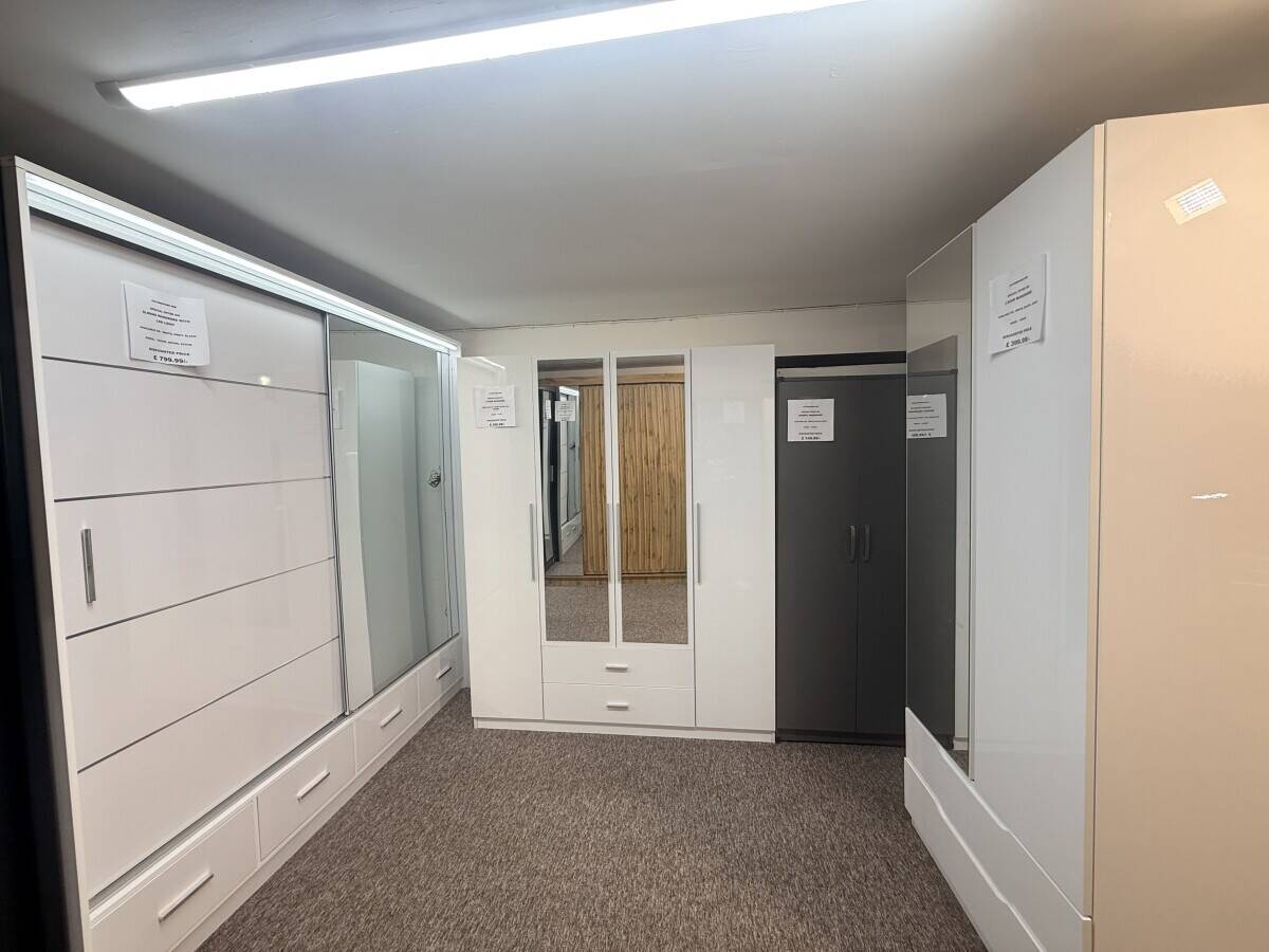 FURNITURE SHOP for sale in Ashford kent Photo 4